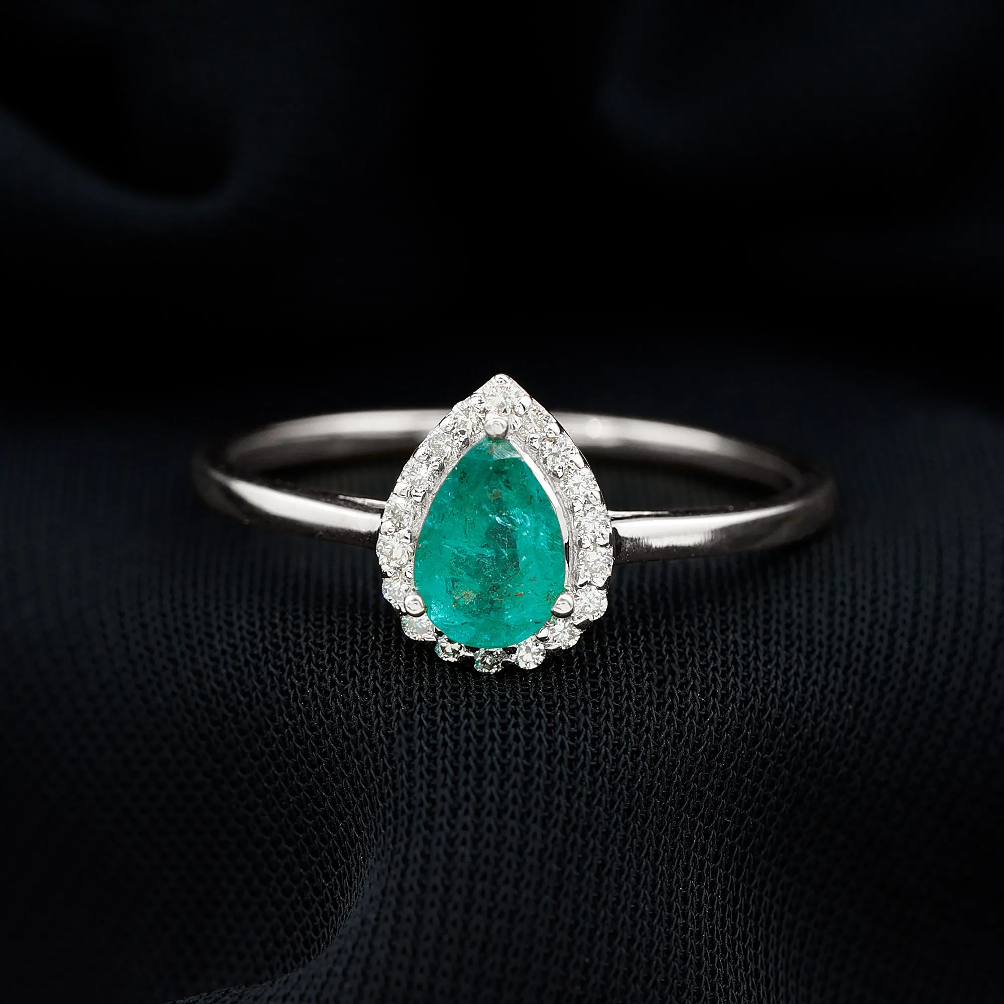 1 CT Emerald Teardrop Engagement Ring with Diamond Halo