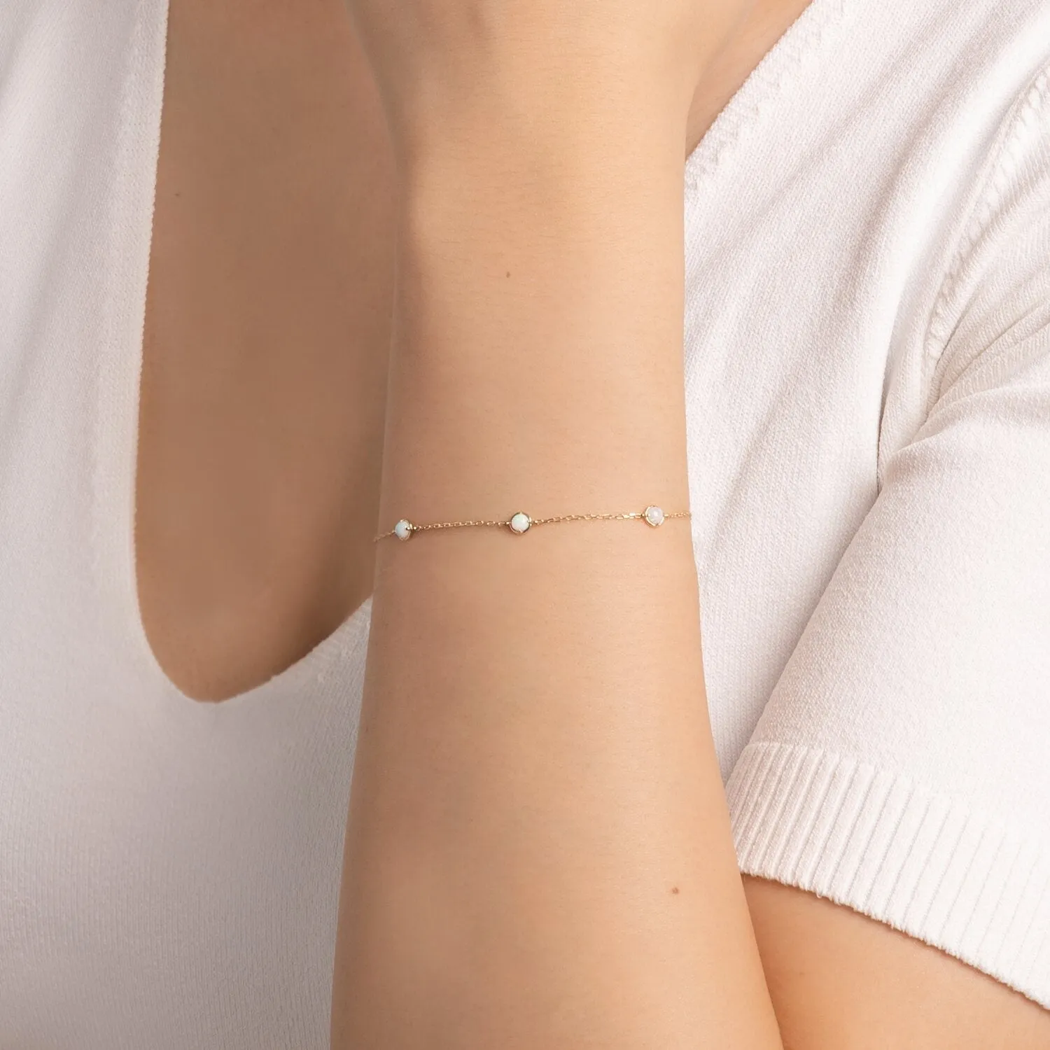 10k Gold Cheyenne Opal Bracelet