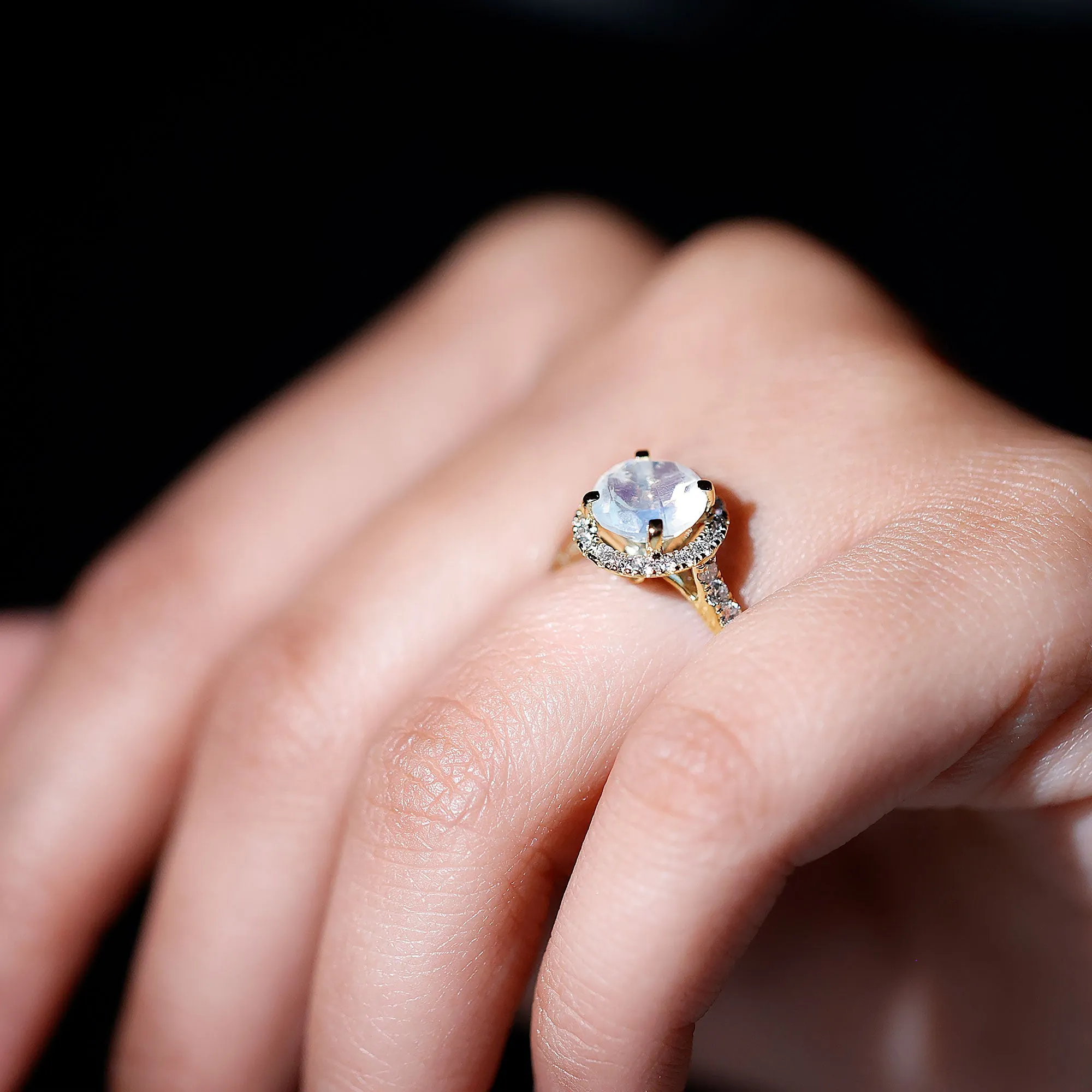 1.75 CT Round Moonstone Halo Engagement Ring with Diamond