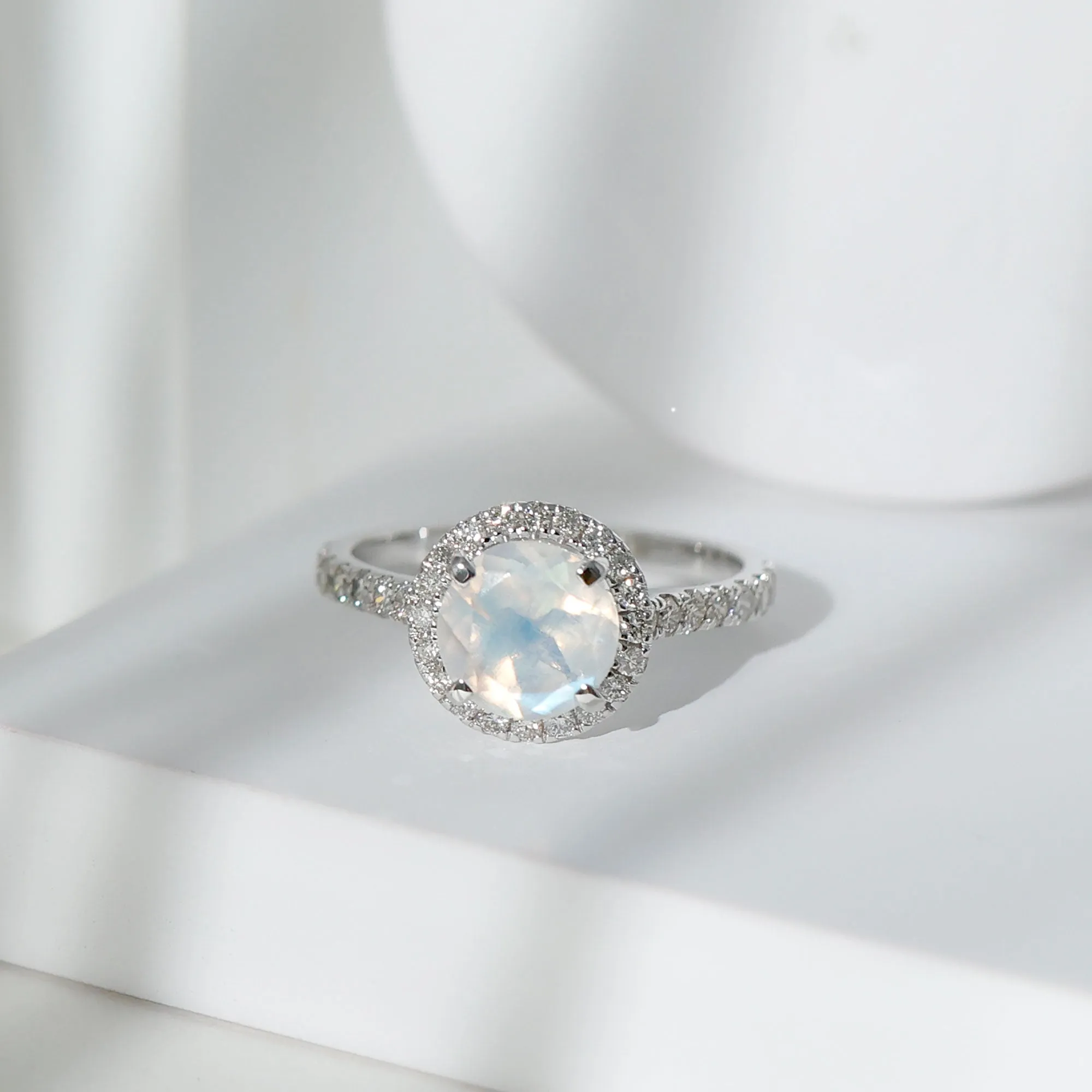 1.75 CT Round Moonstone Halo Engagement Ring with Diamond