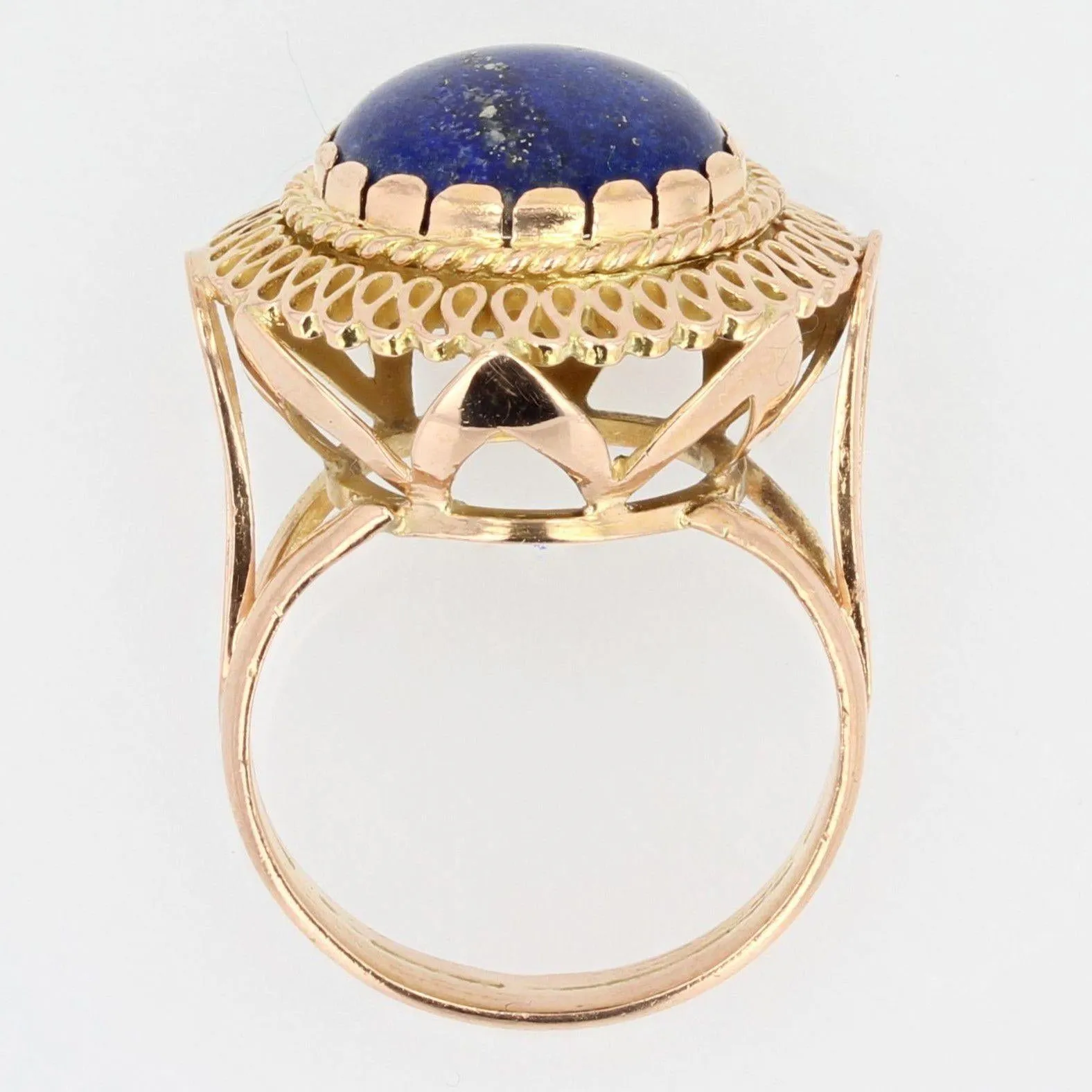 1960s Retro 4, 25 Carat Lapis Lazuli 18 Karat Yellow Gold Ring