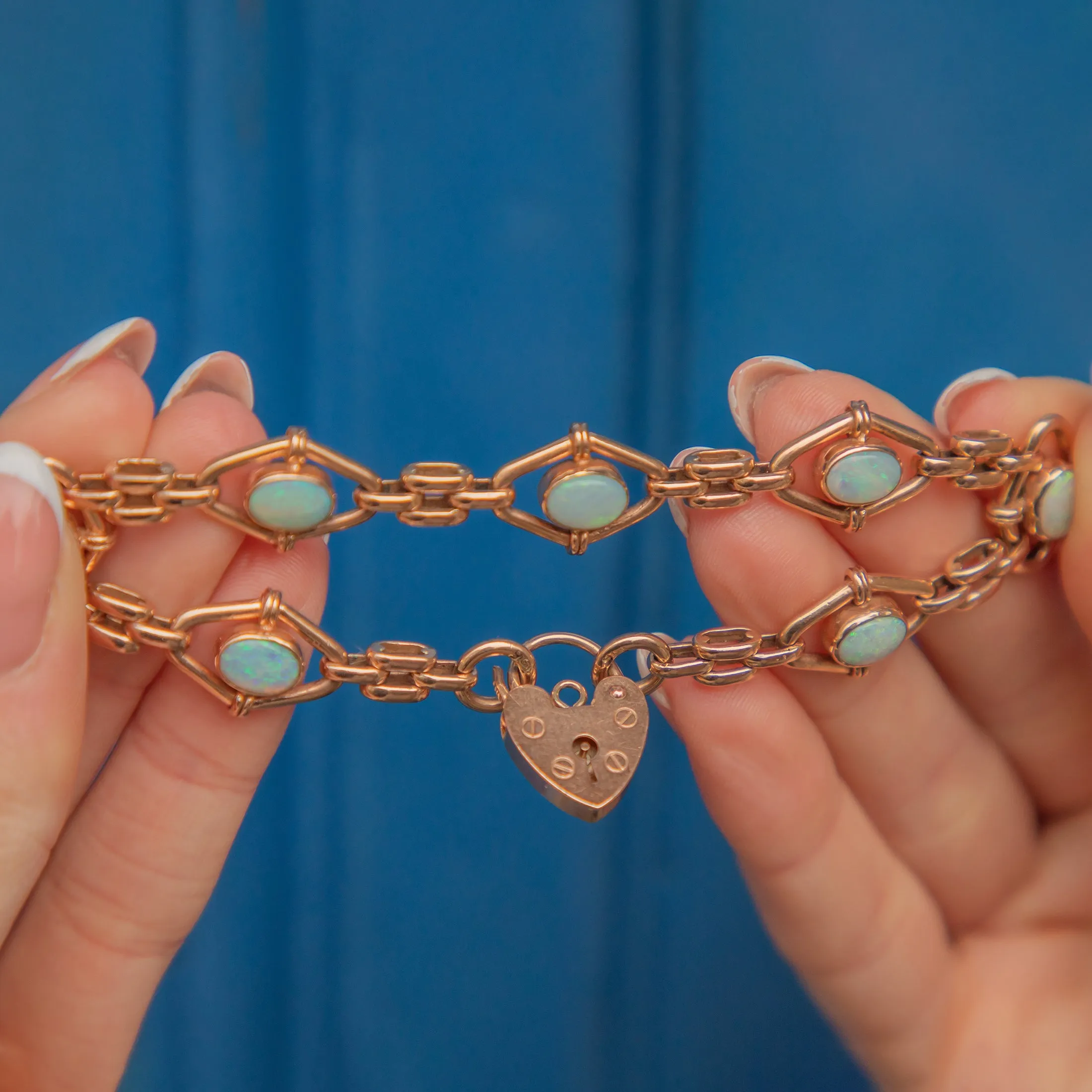 8" Antique 9ct Gold Opal Bracelet, 2.10ct, Heart Padlock