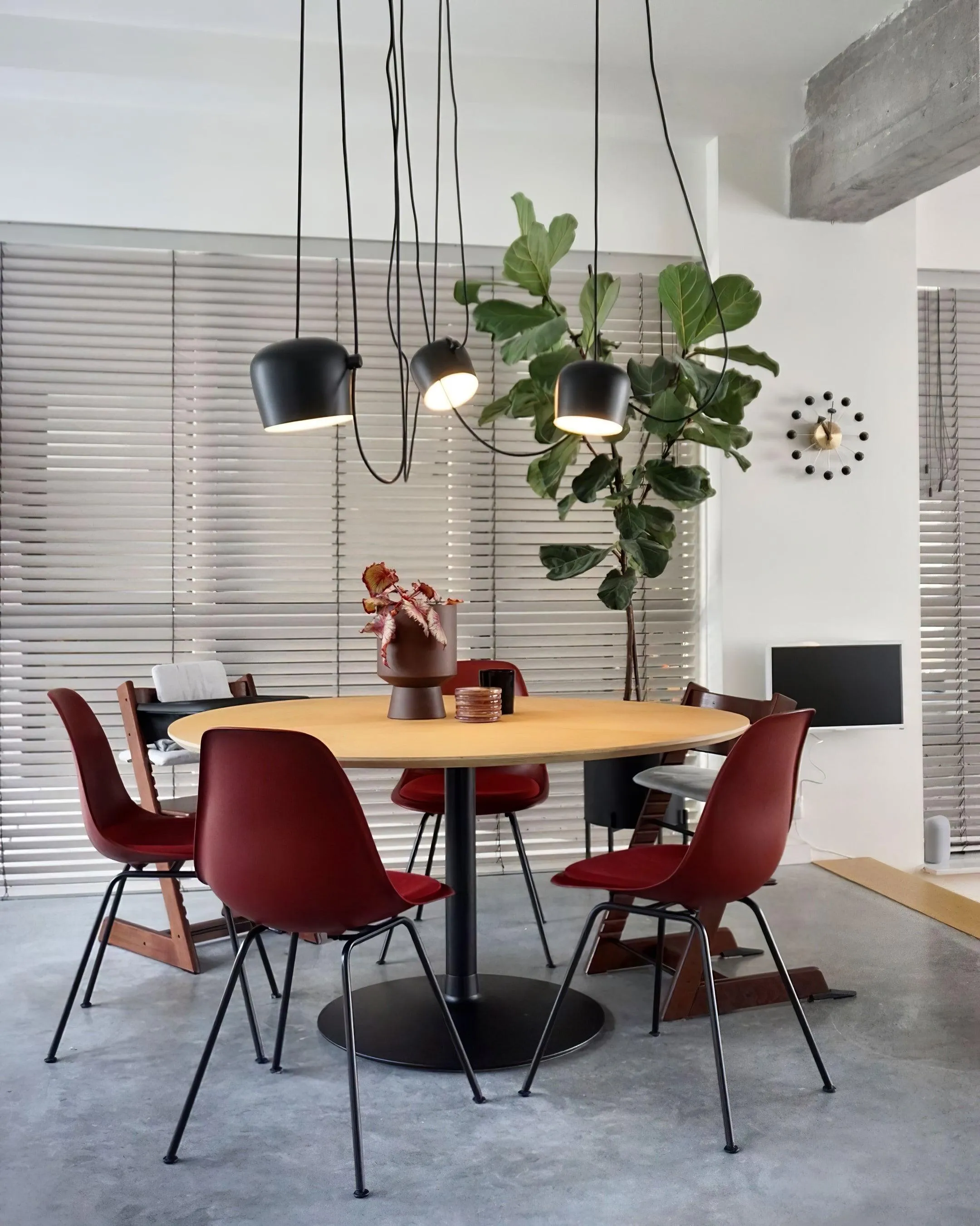 Aim Pendant Light