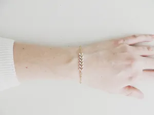 Enamel Fish Bracelet-Pearl