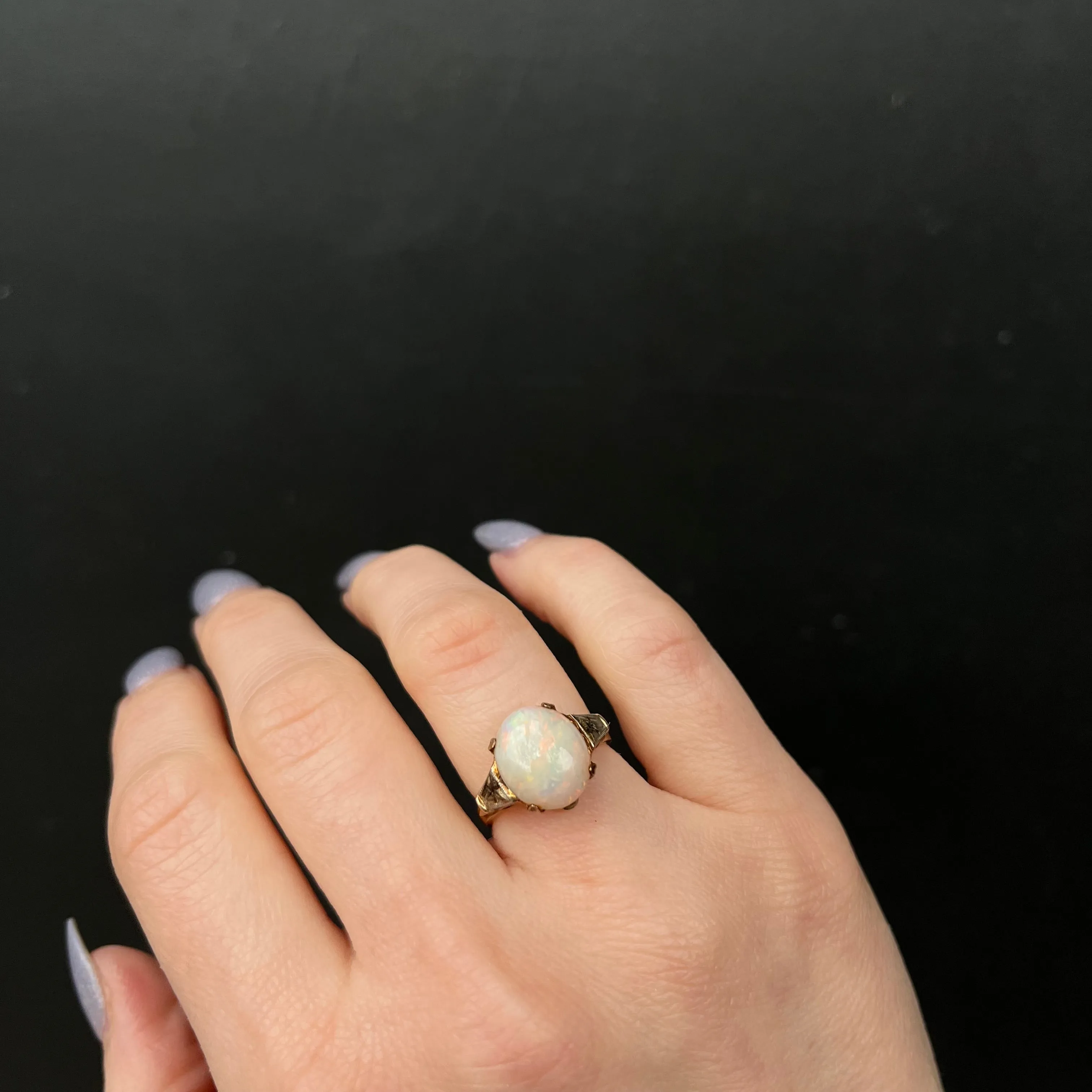Estate 10K Yellow Gold 2.68 Carat Opal Ring