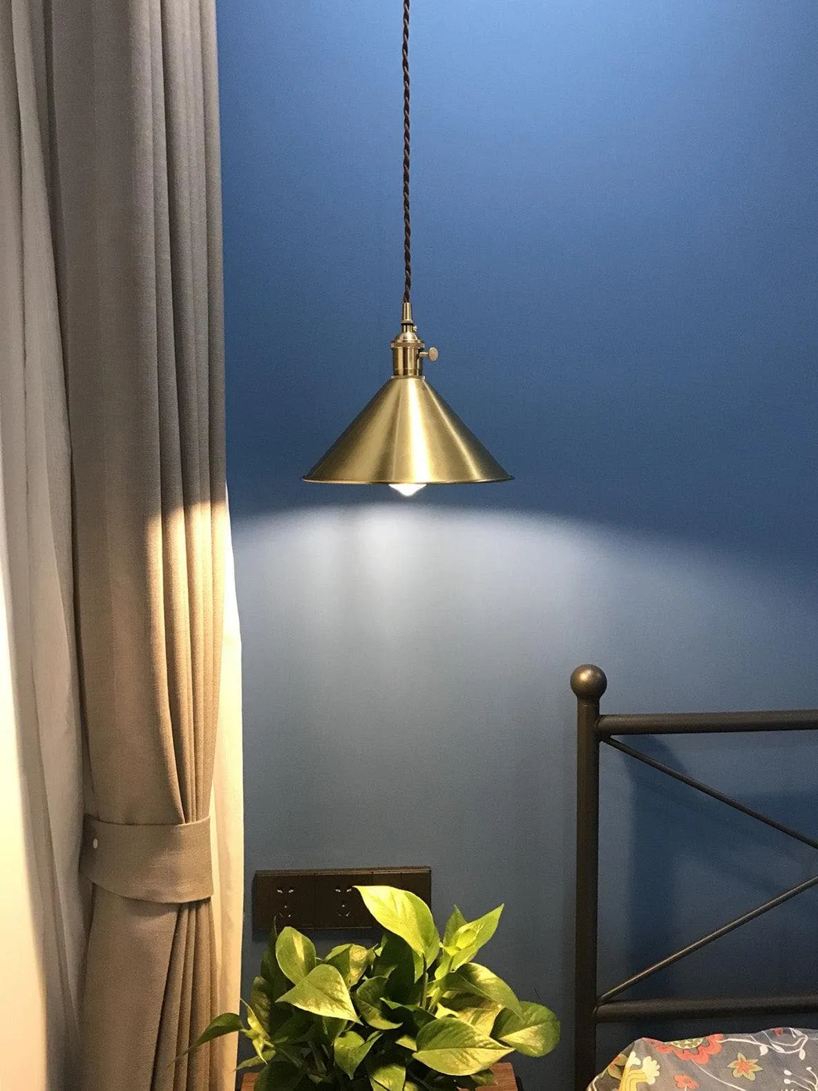 Eva Pendant Light