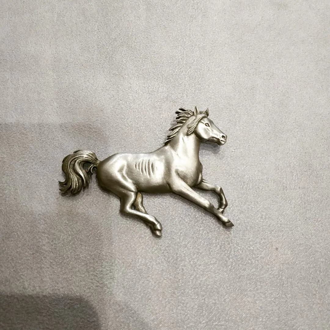 JJ galloping  horse brooch in Pewter