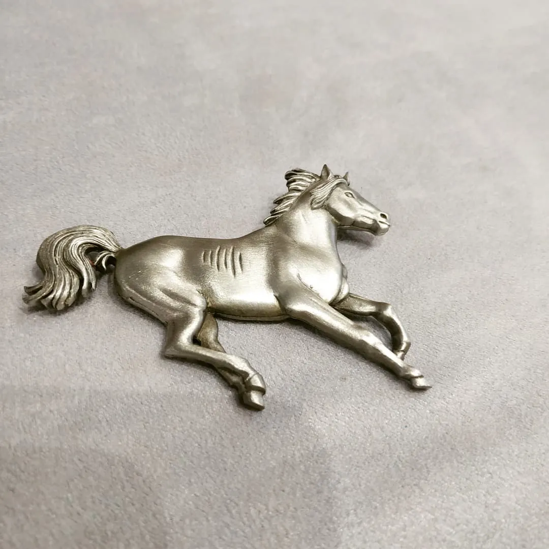 JJ galloping  horse brooch in Pewter