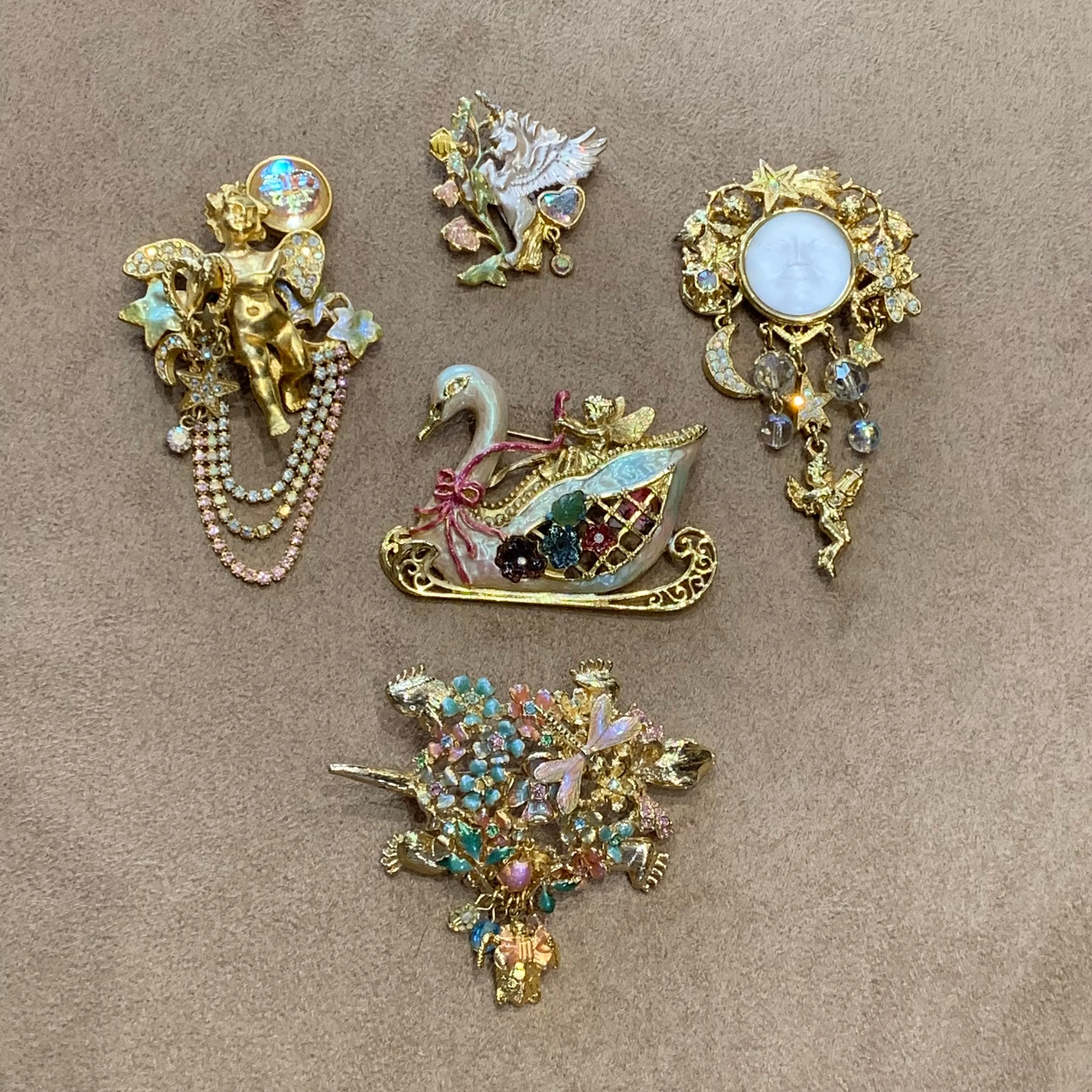 Kirks Folly Cupid Cherub Celestial Brooch Vintage Gold