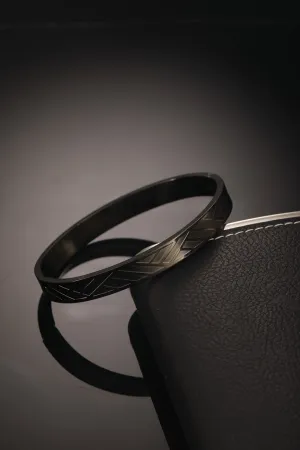 Men'S Men Black Stainless Steel Triangle Print Kada Bracelet