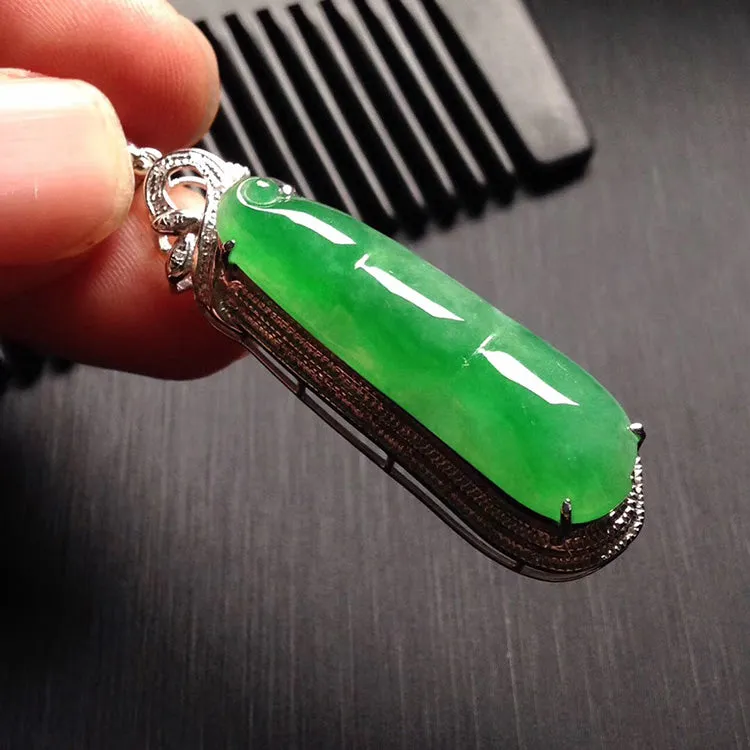 Natural Jade Pendant Jadeite Gold Pendant PT535