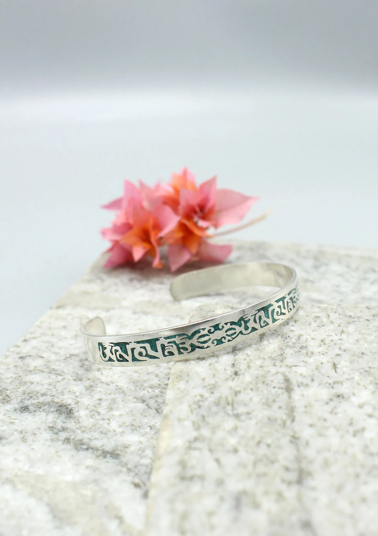 Om Mani  adjustable Silverplated Tibetan Bracelet