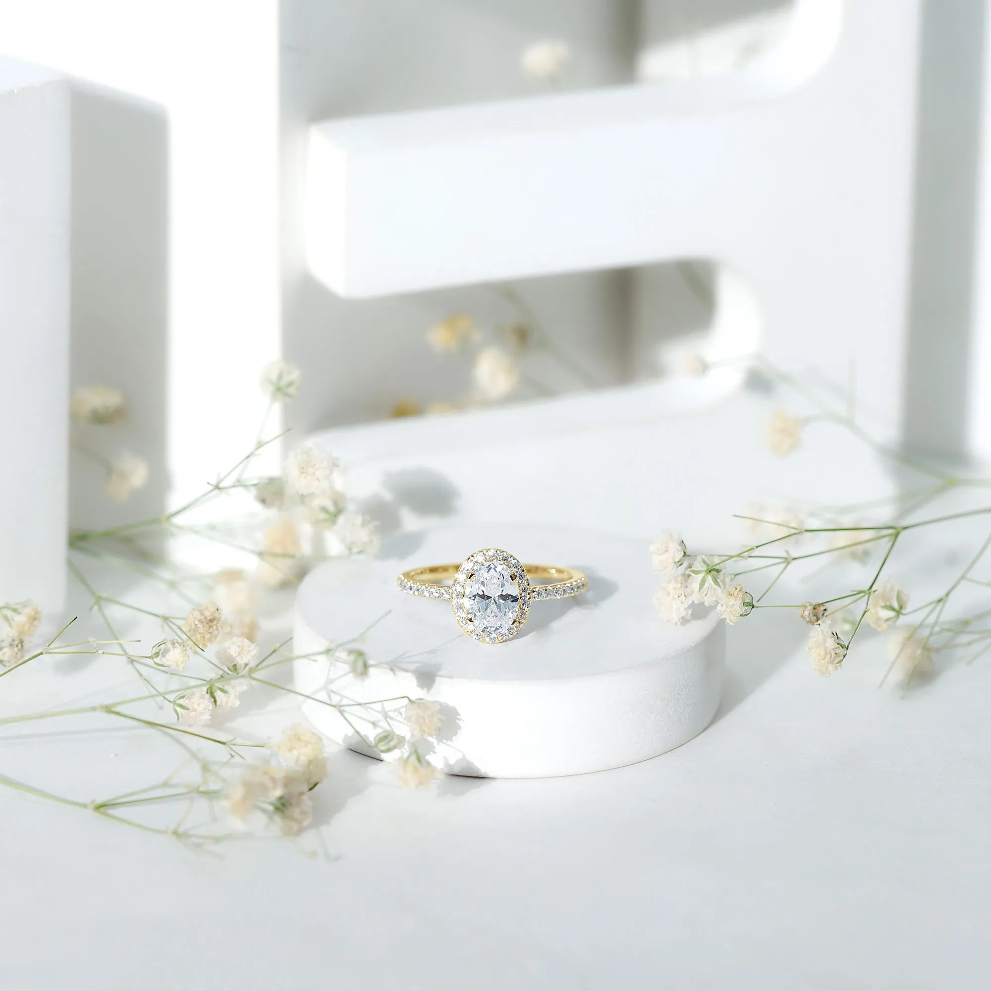 Oval Zircon Halo Engagement Ring