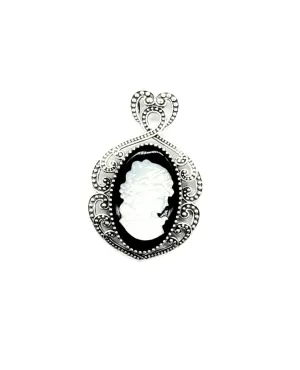Sterling Silver Black and White Oval Framed Cameo Pendant