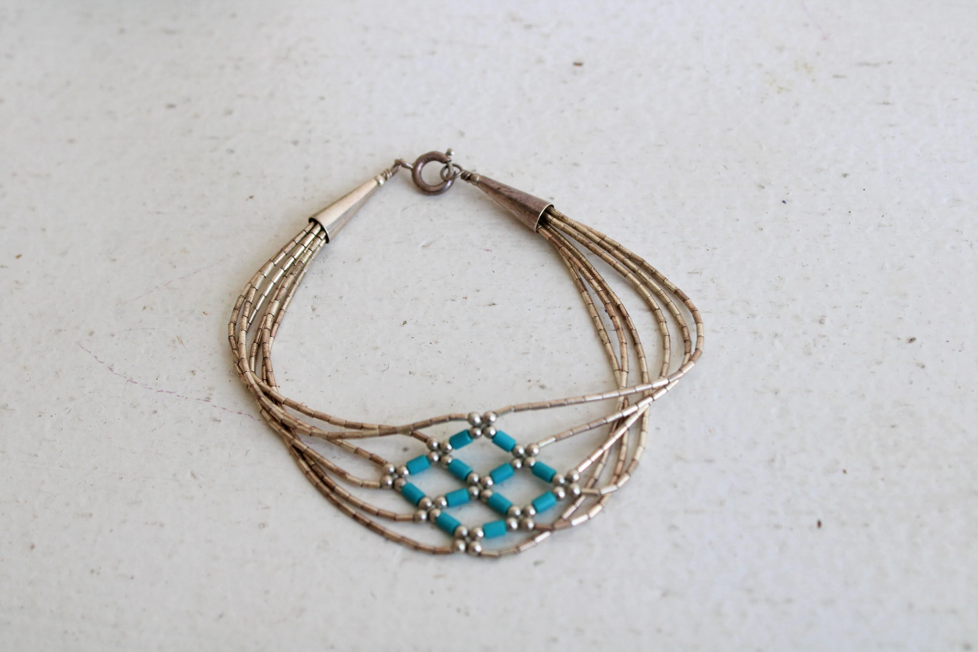 Vintage 1980s 1990s Turquoise Beaded Bracelet