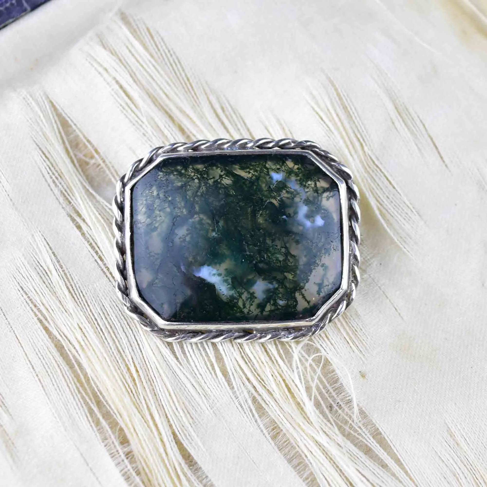 Vintage Silver Rope Dendritic Moss Agate Brooch