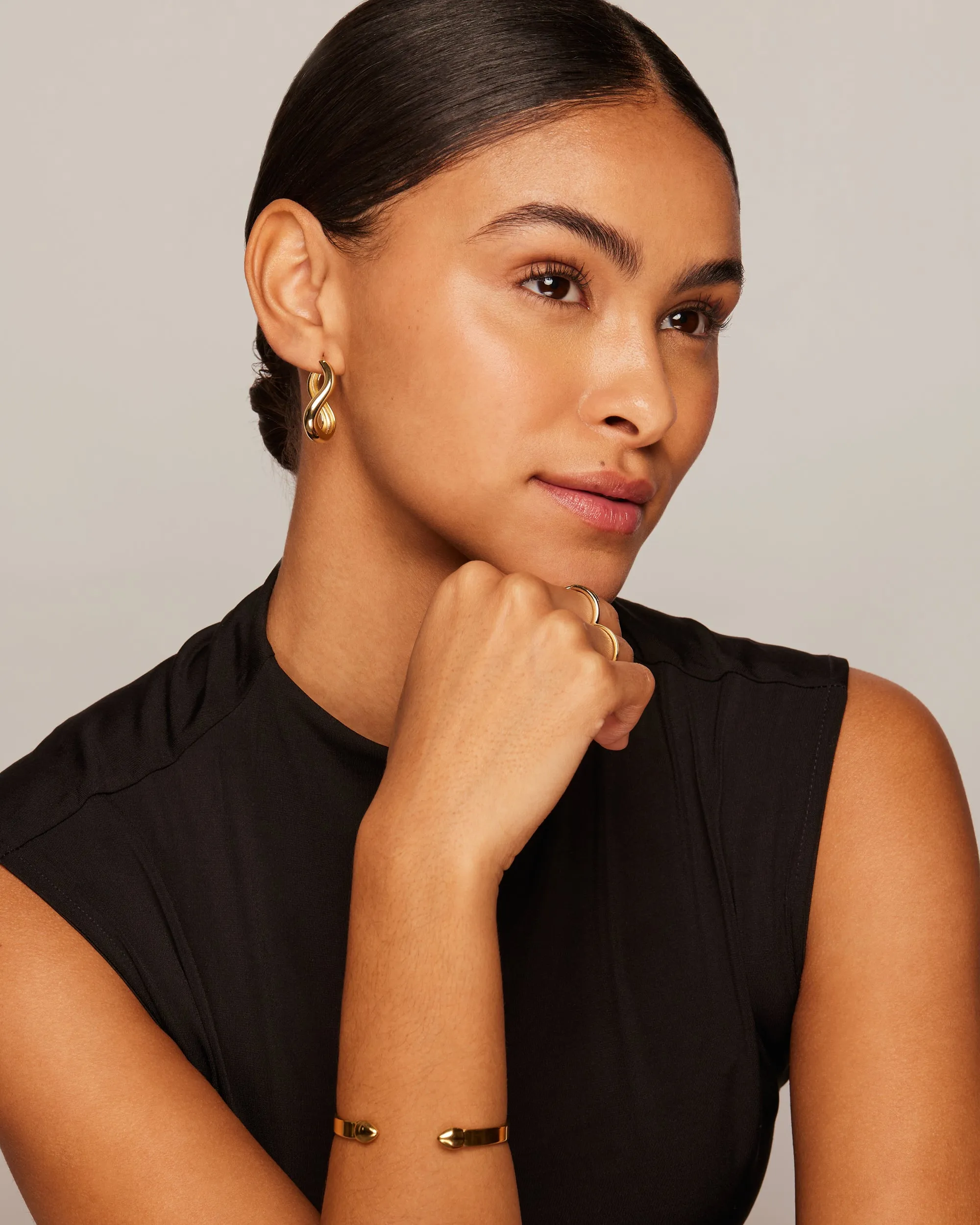 Wavy Statement Hoops